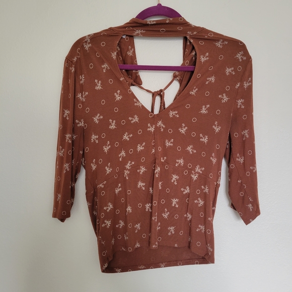 Free people open frontjey hole loose blouse - Picture 3 of 4